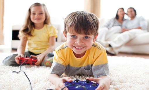 كيف تعاملين طفلك؟