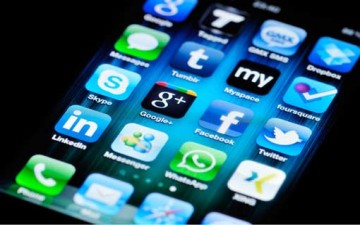 التأثيرات السلبية لشبكات التواصل الاجتماعي