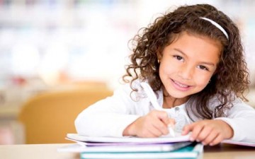 «الامتحانات الدراسية» تحدٍّ للأبناء والأُمهات معاً
