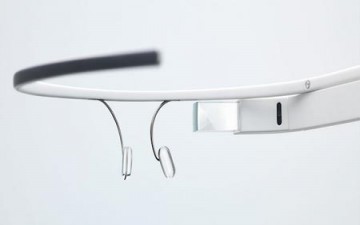 تفكيك لنظارات Google Glass وأكتشاف المزيد من المواصفات