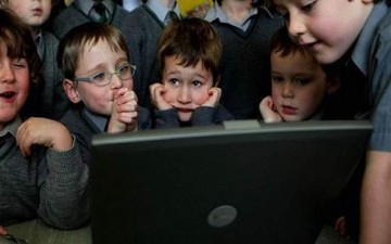 استبدال المعلمين بالكمبيوتر في بريطانيا بحلول عام 2016